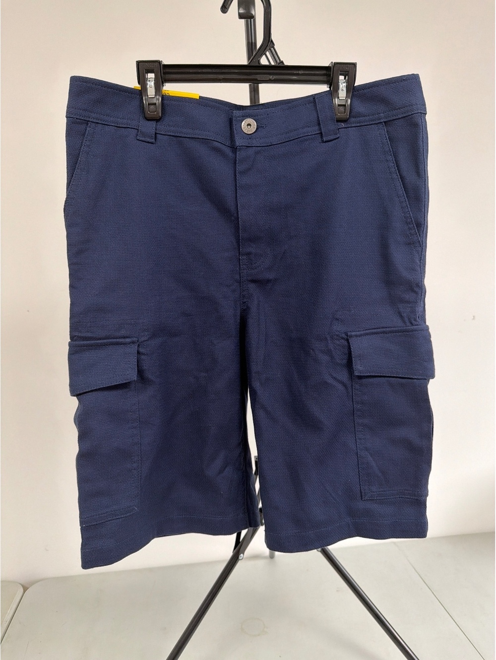 DC Clothing Co. Men's Navy Blue Cargo   Shorts Sz32 0011